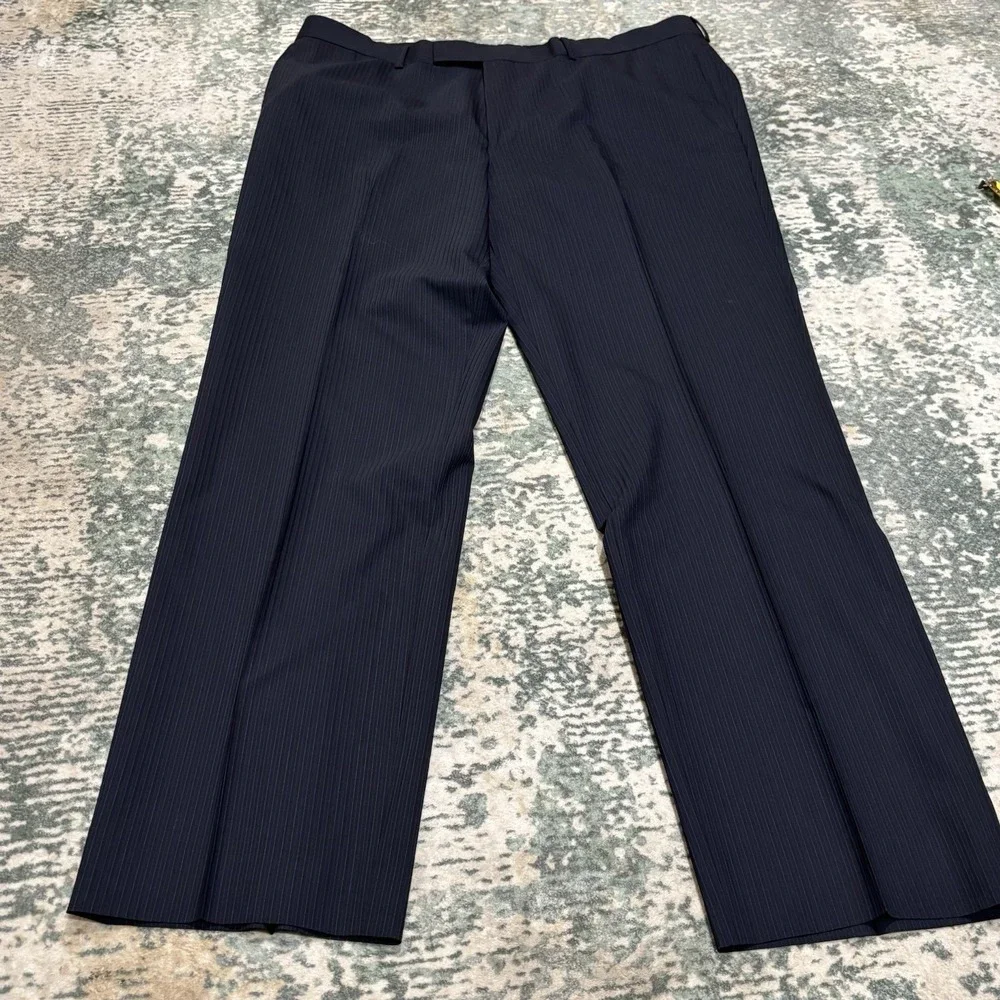 Hugo Boss pinstripe 2 Piece suit Super 120 48L